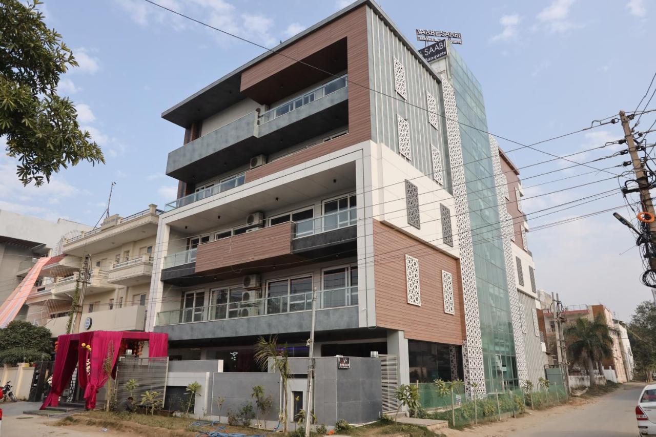 Vaabi Saabi Hotel Gurgaon Eksteriør bilde