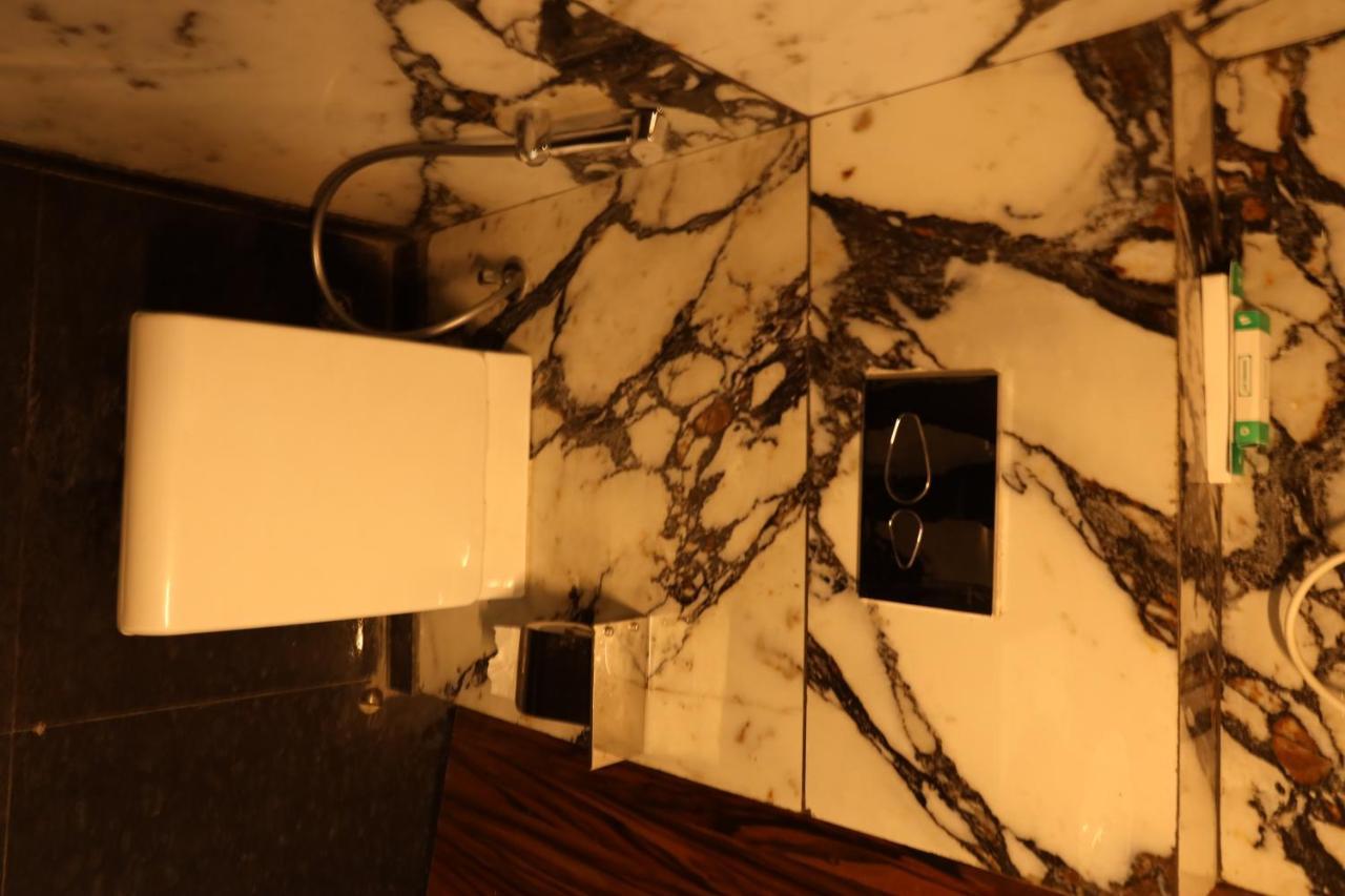 Vaabi Saabi Hotel Gurgaon Eksteriør bilde